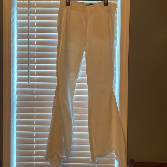 NWT Lucky and Blessed White Flare Stretch Jeans XL - Picture 1 of 7